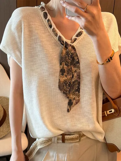 スカーフタイ付きVネックフレンチスリーブ半袖ニット
