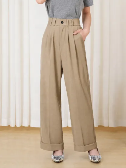 やや細めシルエットのロールアップカジュアルワイドパンツ