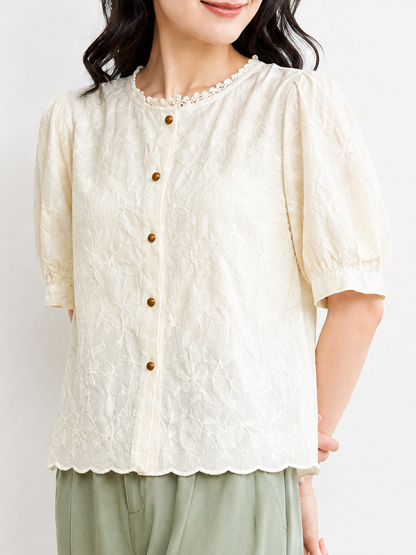 コットン刺繍入り レースフリル付きクルーネックブラウス