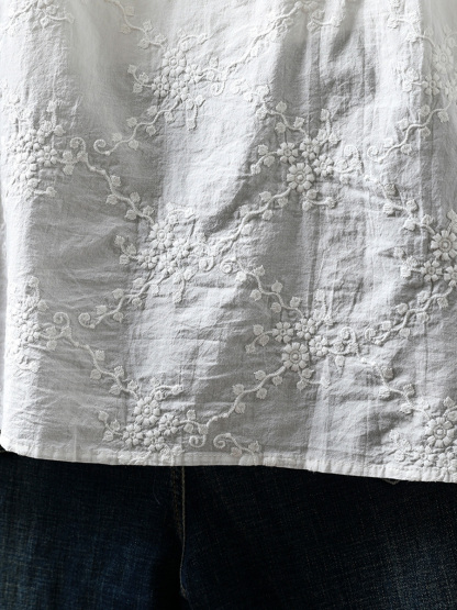 レーストリム刺繍ジャカードカラーボタンコットンブラウス-Sodemai