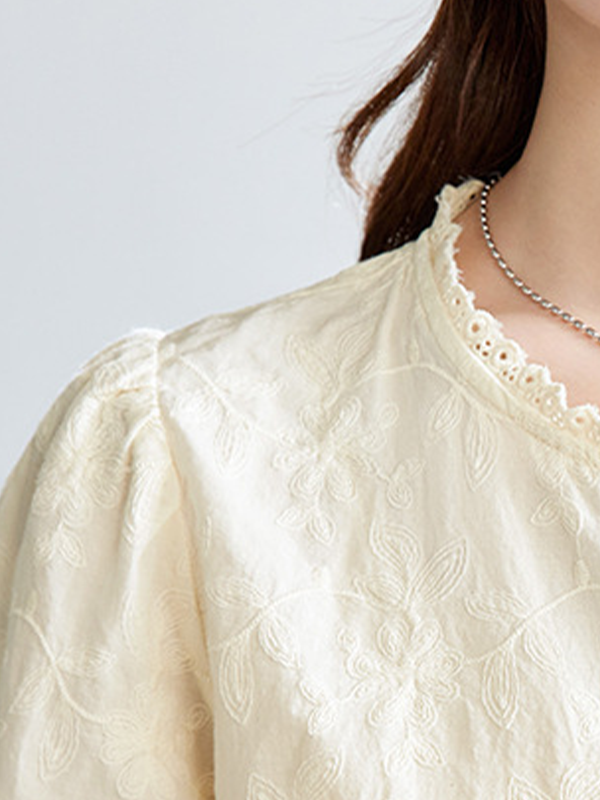 コットン刺繍入り レースフリル付きクルーネックブラウス