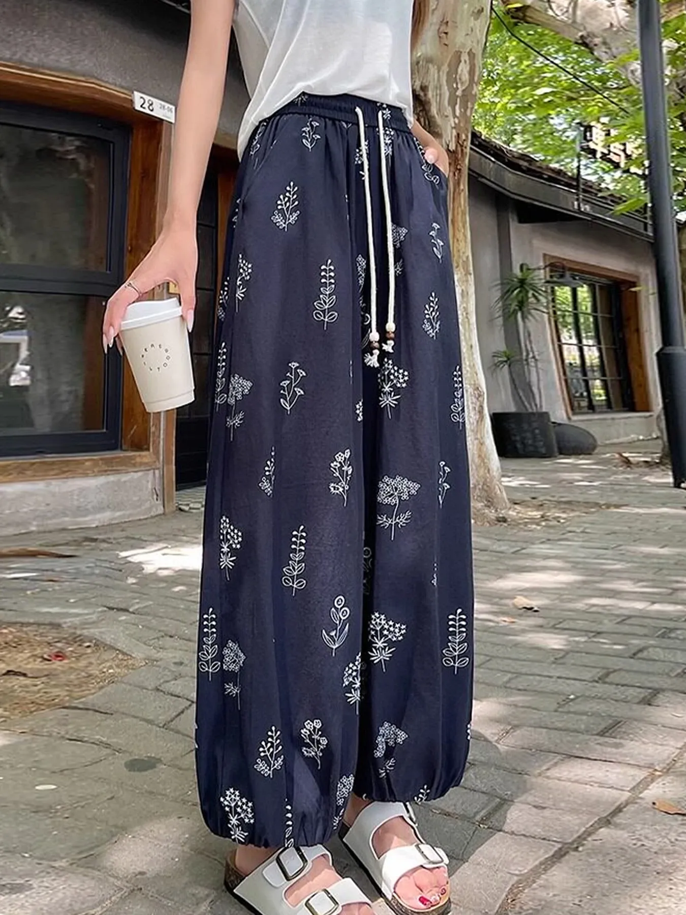 「身長150cm以上向け」小柄さん向けゆったり薄手プリントバルーンパンツ