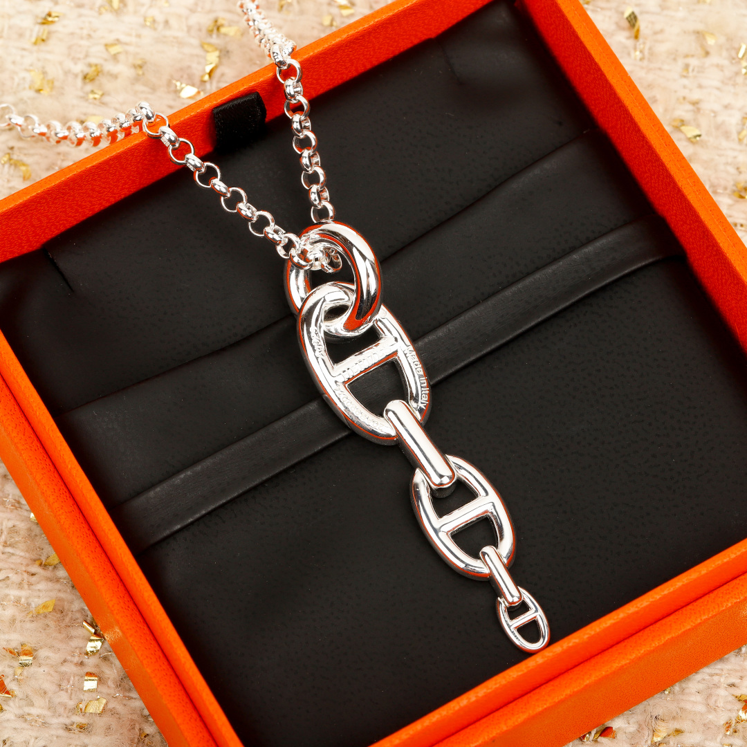 人気【HERMES】アミュレット コンスタンス ブレスレット HERMES CONSTANCE(エルメス コンスタンス) ブレスレット