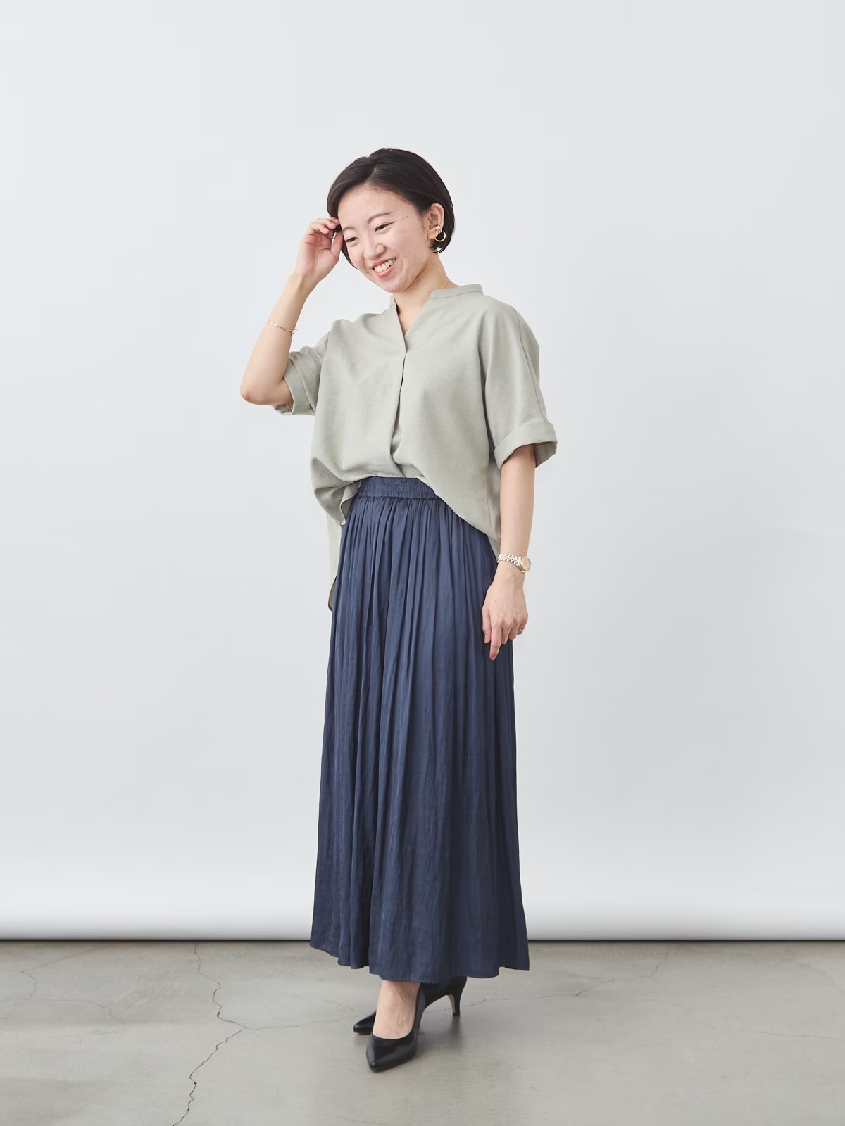 リネンライクブラウス