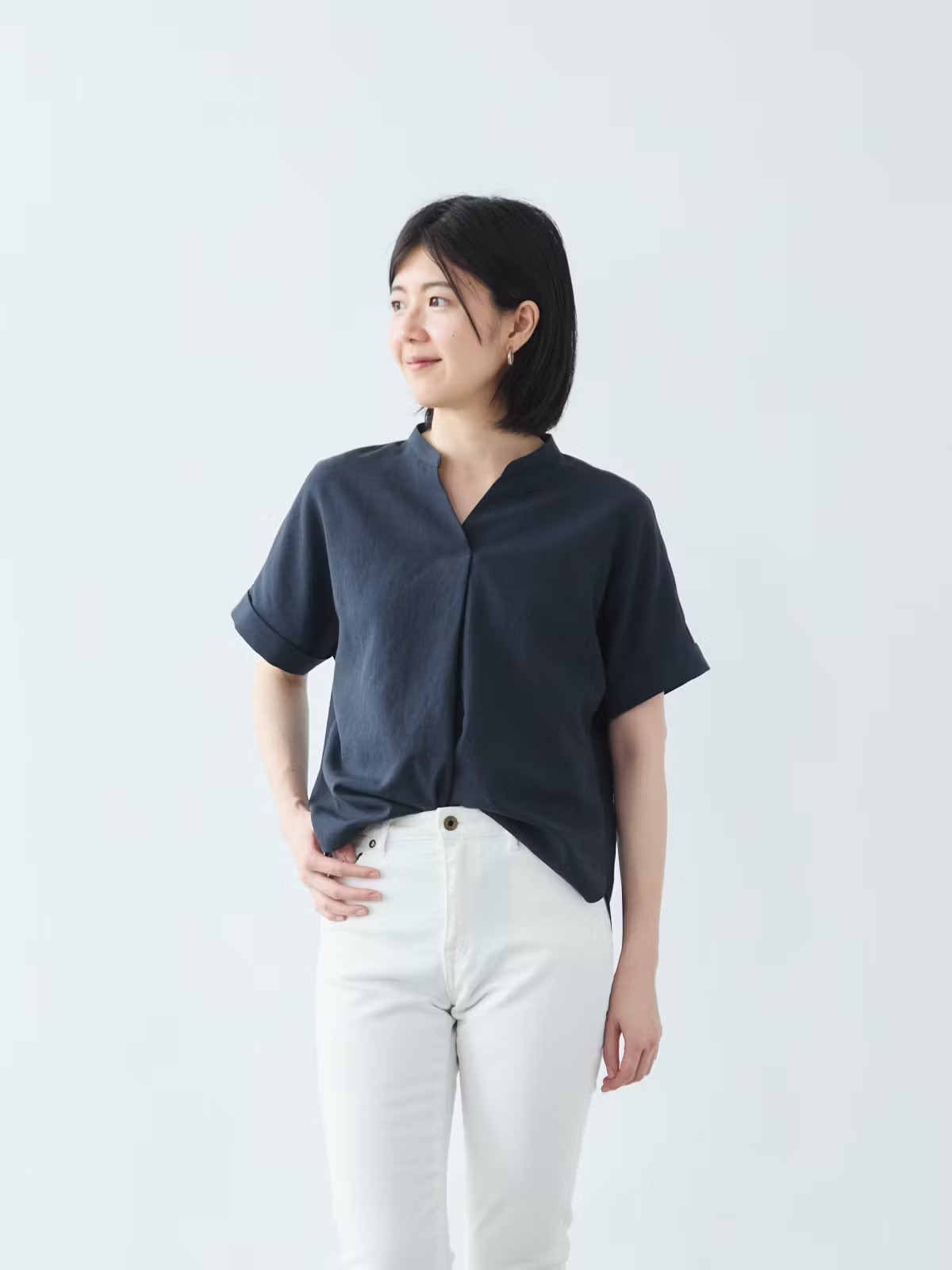 リネンライクブラウス