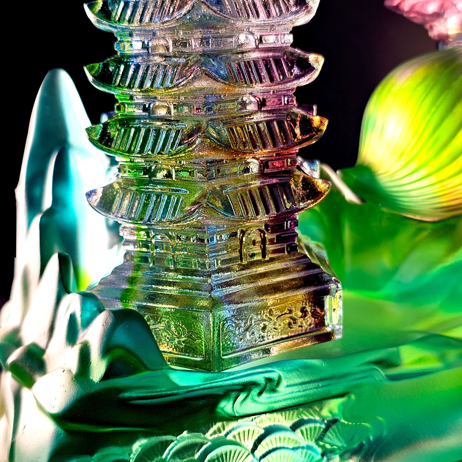 Colour Liu Li Pagoda With Pen