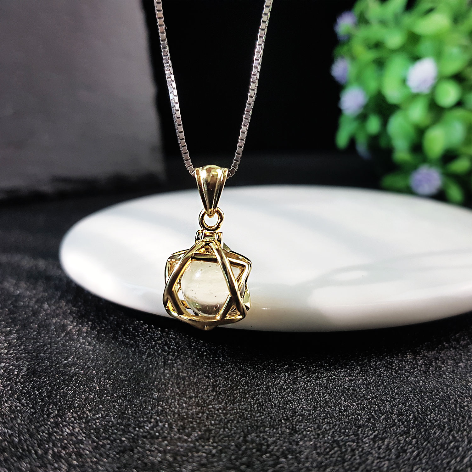 Libyan Gold Desert Glass Lucky Star Pendant - Gold Frame