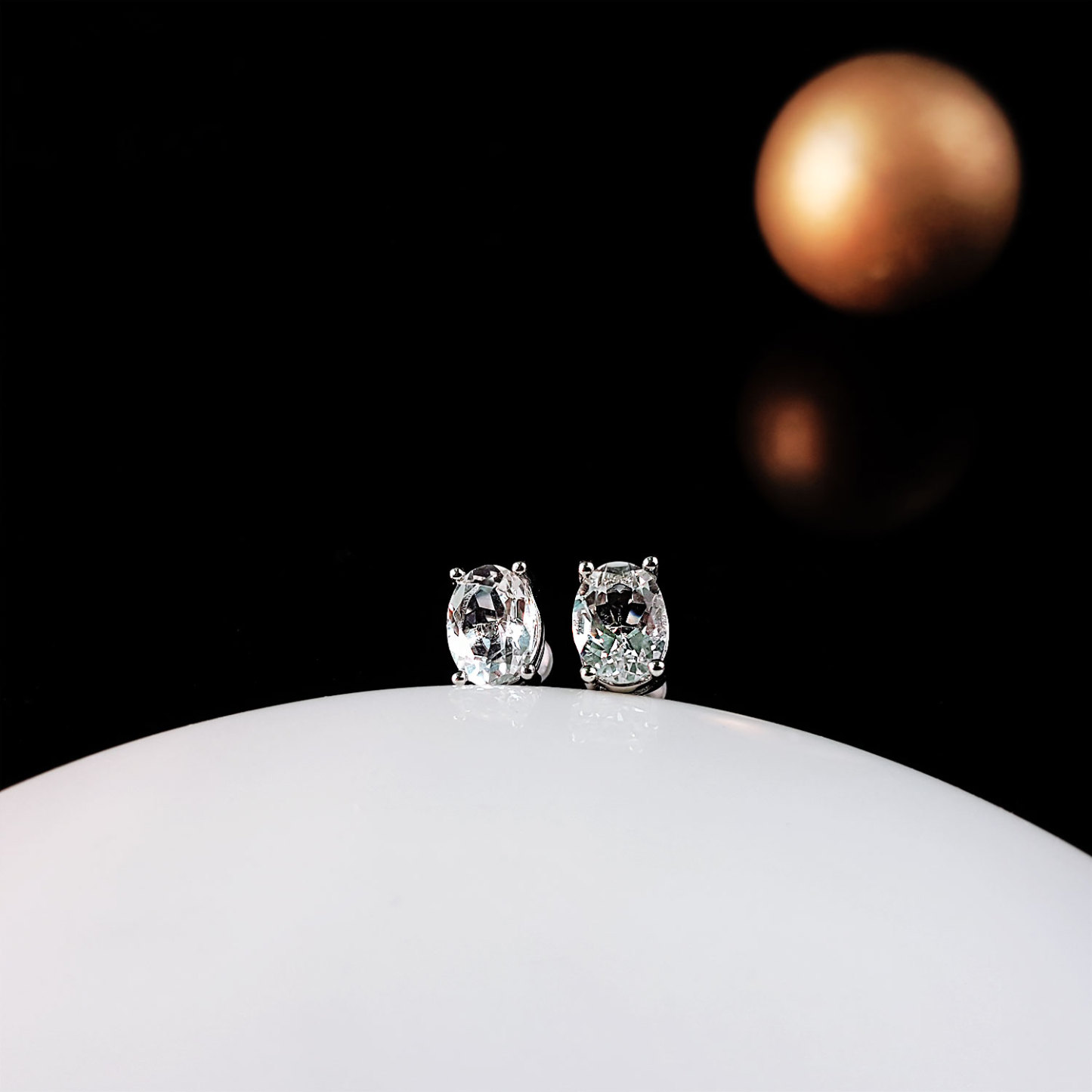 Clear Quartz Oval with Four Claws Earrings