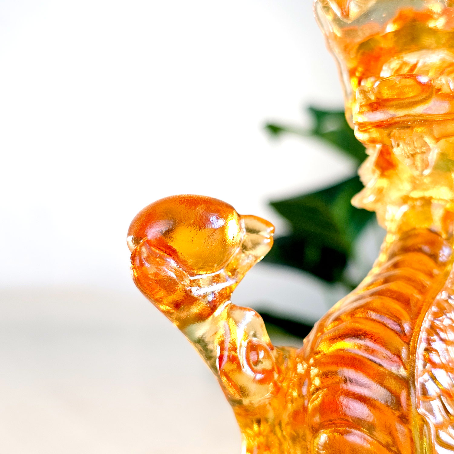 Colour Dragon Liu Li Ormanent