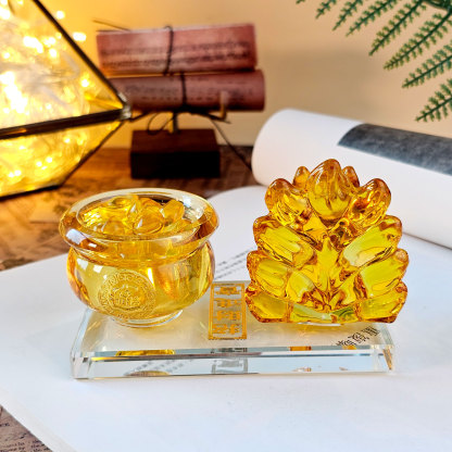 Yellow Fox with Treasure Basin Deco