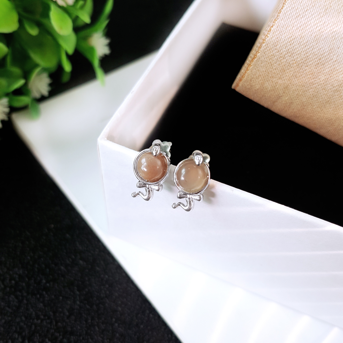 Golden Sunstone Earrings