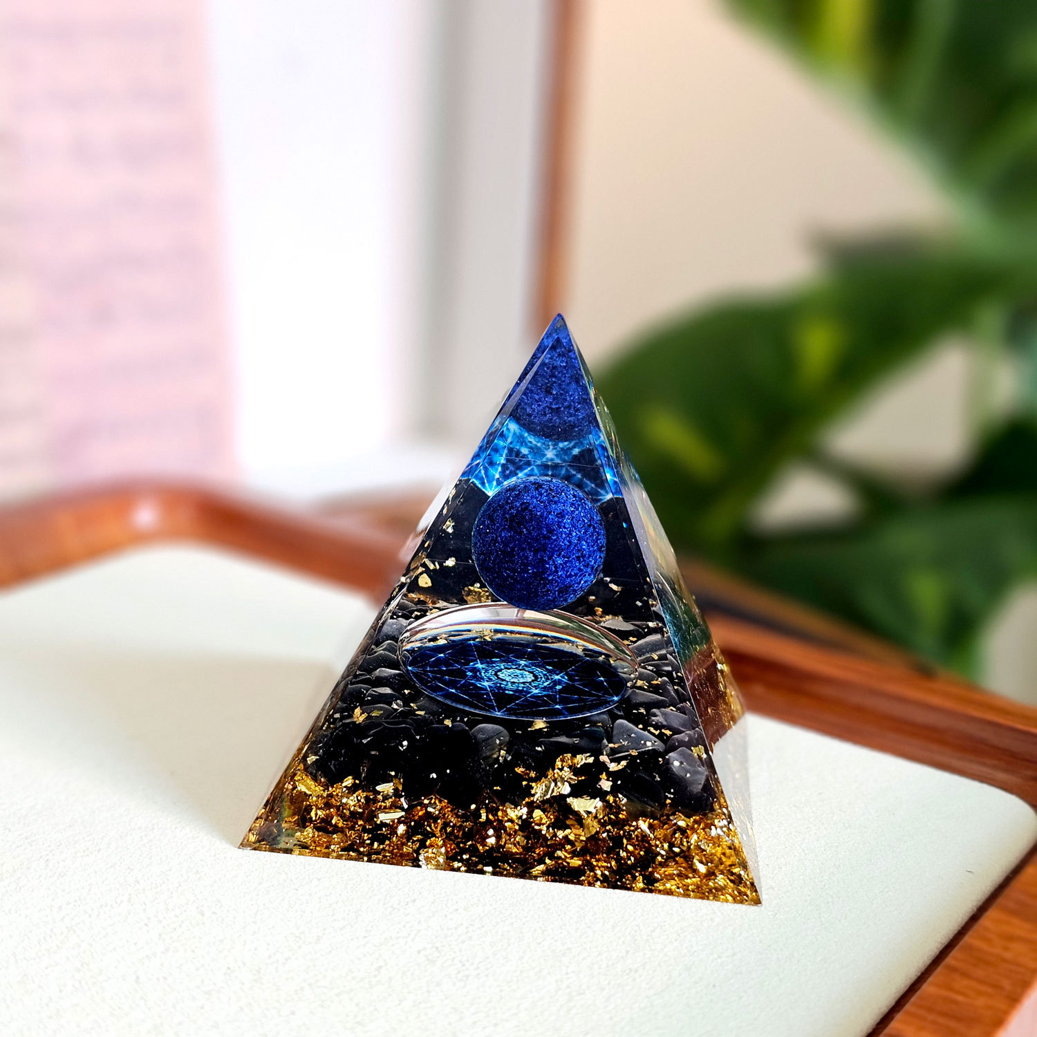 15 Jan - Blue Pyramid Deco