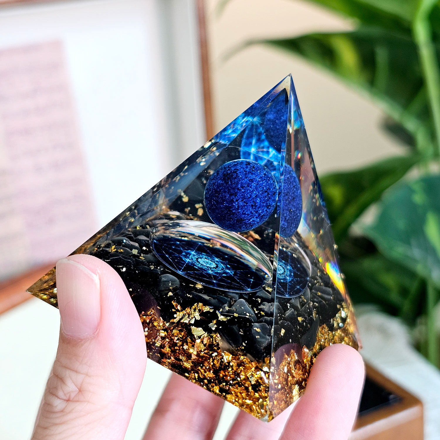 15 Jan - Blue Pyramid Deco