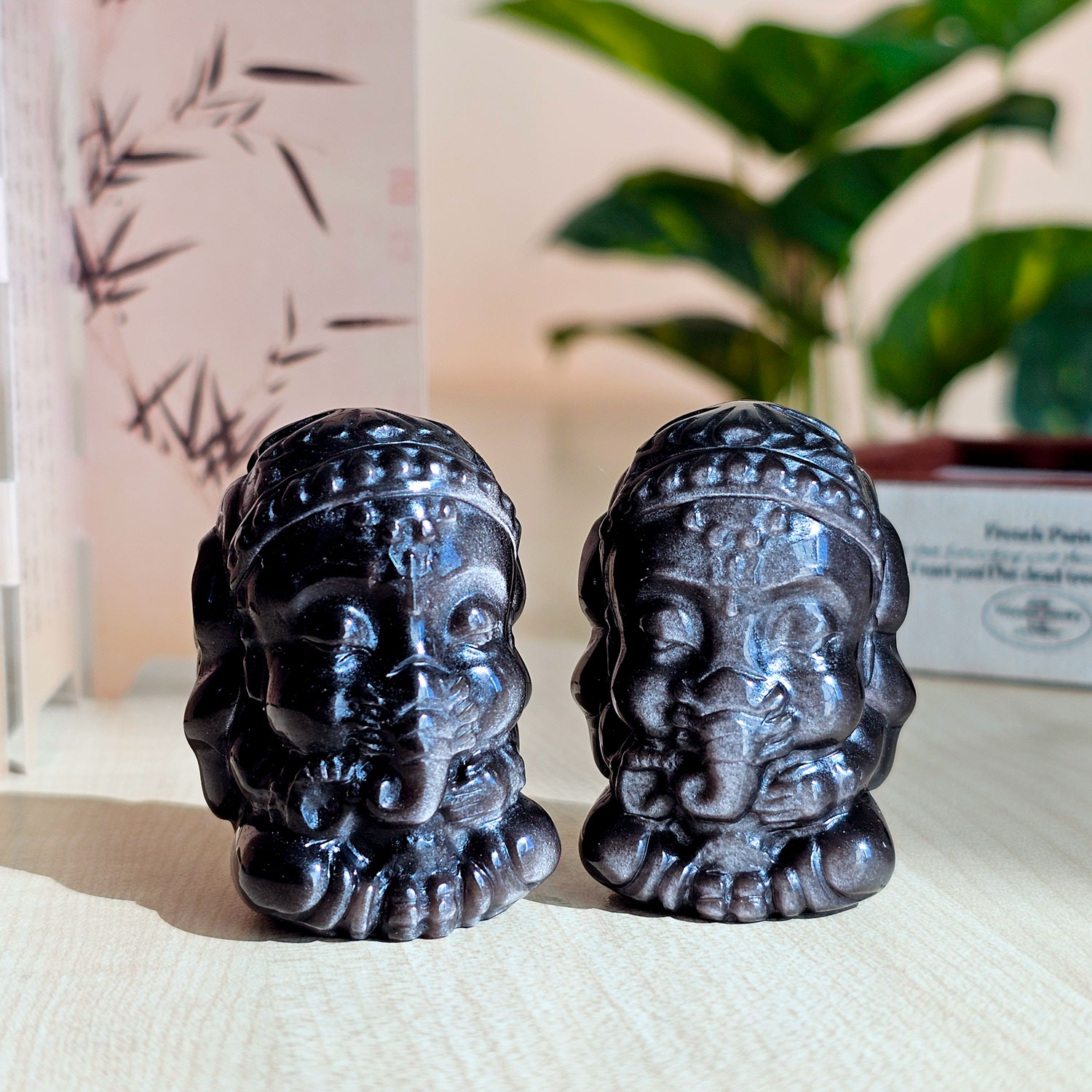 29 Jan - Silver Obsidian Ganesha Deco