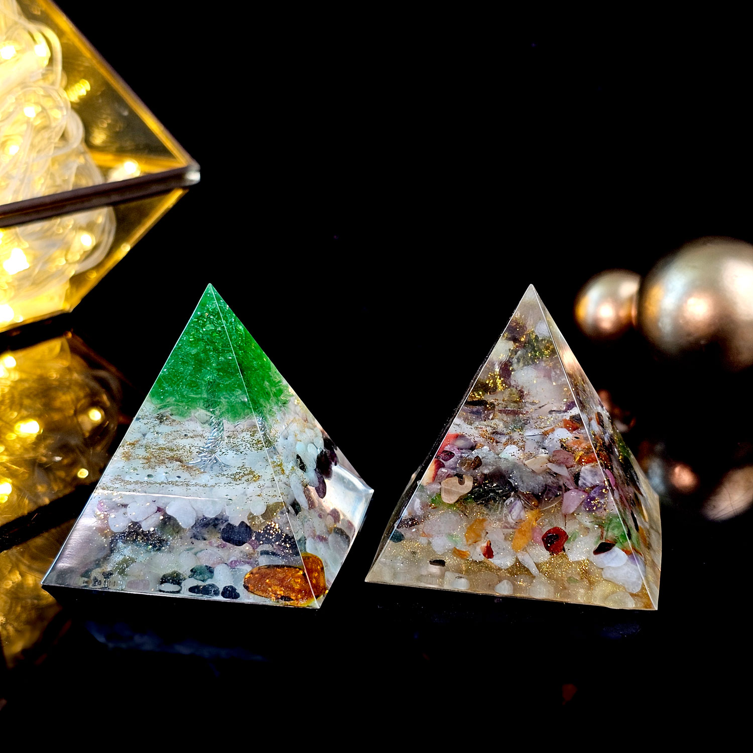 10 Feb - Pyramid Deco