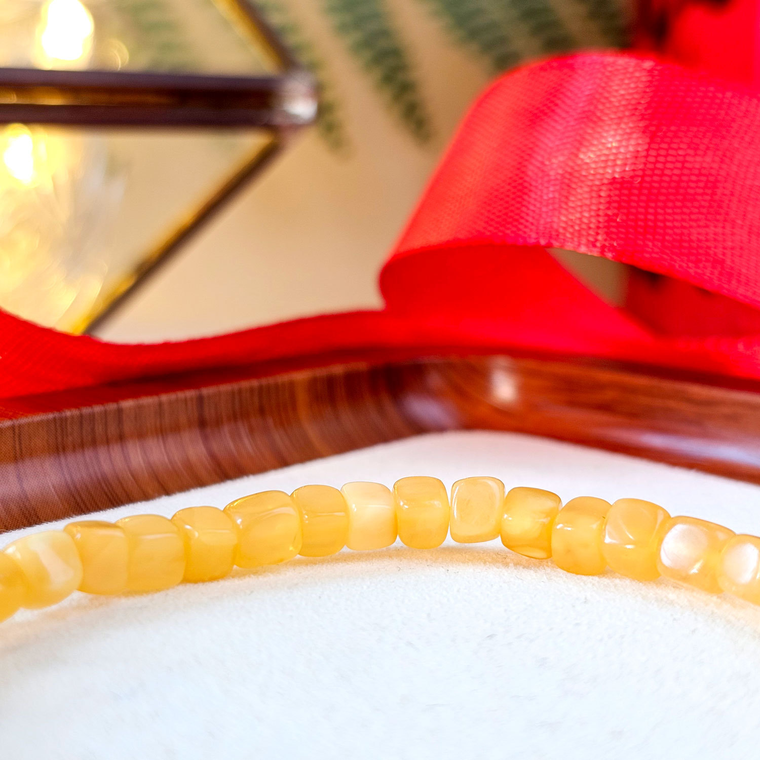 10 Feb - Baltic Sea Beeswax Amber