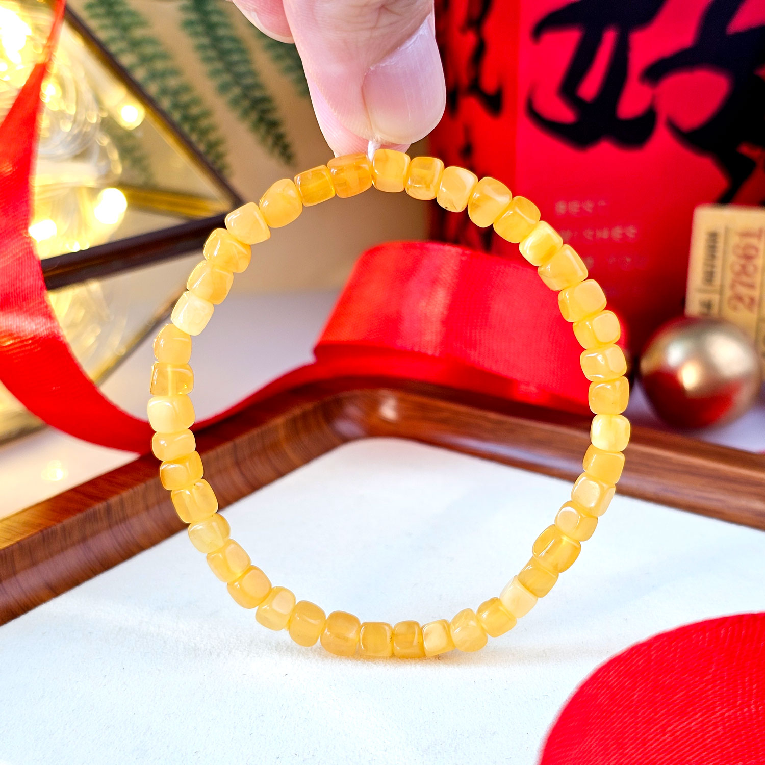 10 Feb - Baltic Sea Beeswax Amber