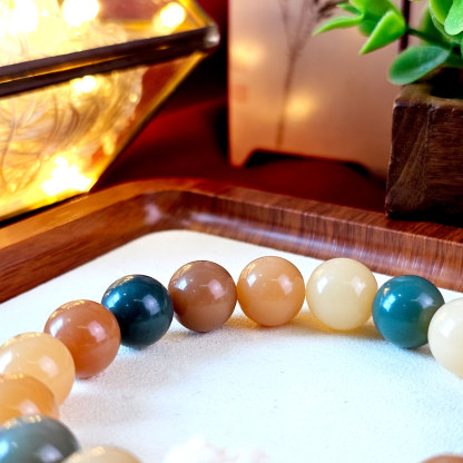 11 Feb - Bodhi Seed Bracelet