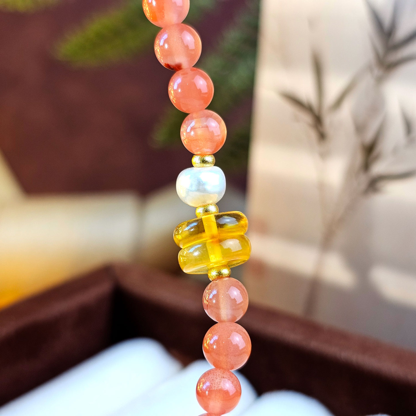 4 Mar - Nan Hong Agate with Amber Phone Hanger