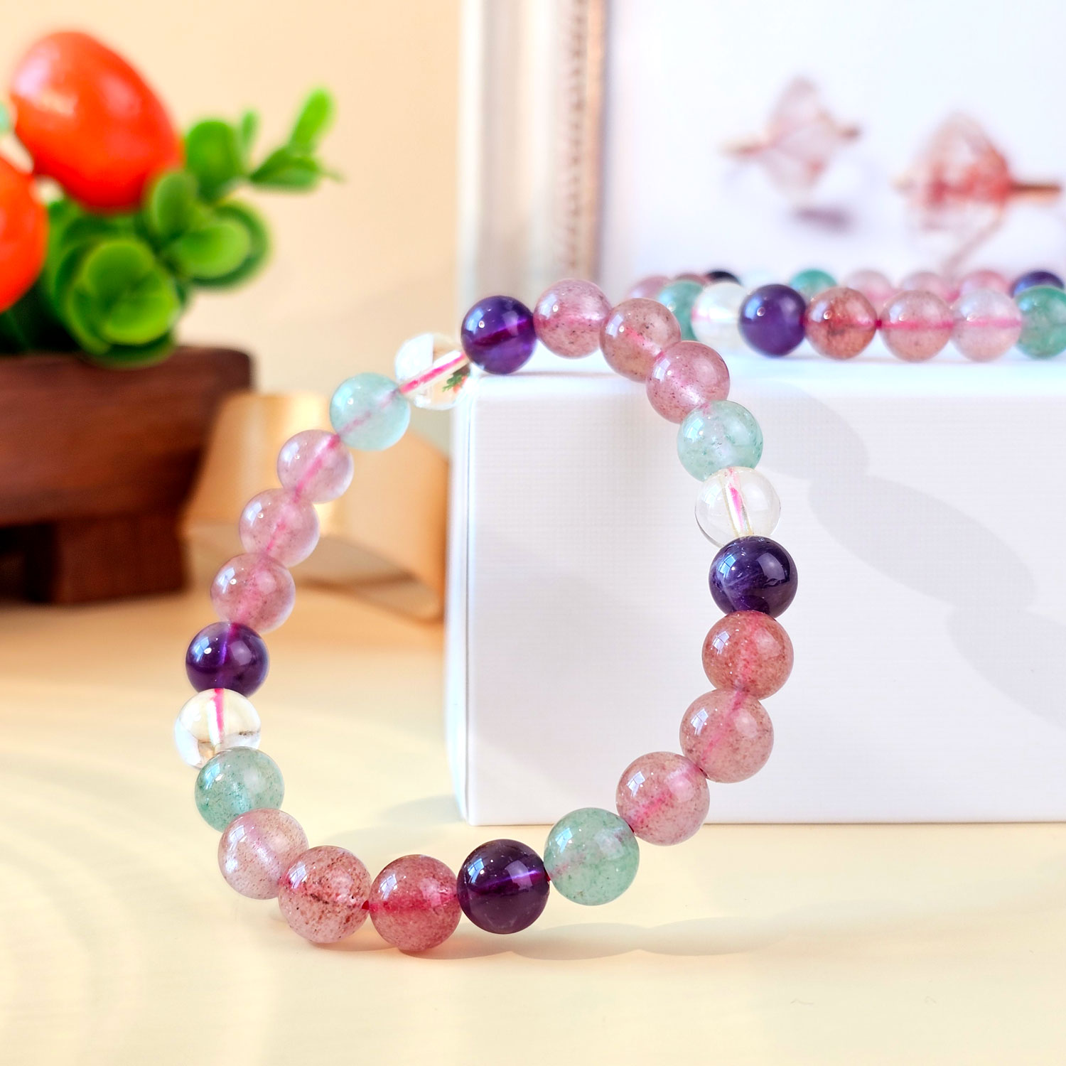 10 Mar - Strawberry Design Bracelet