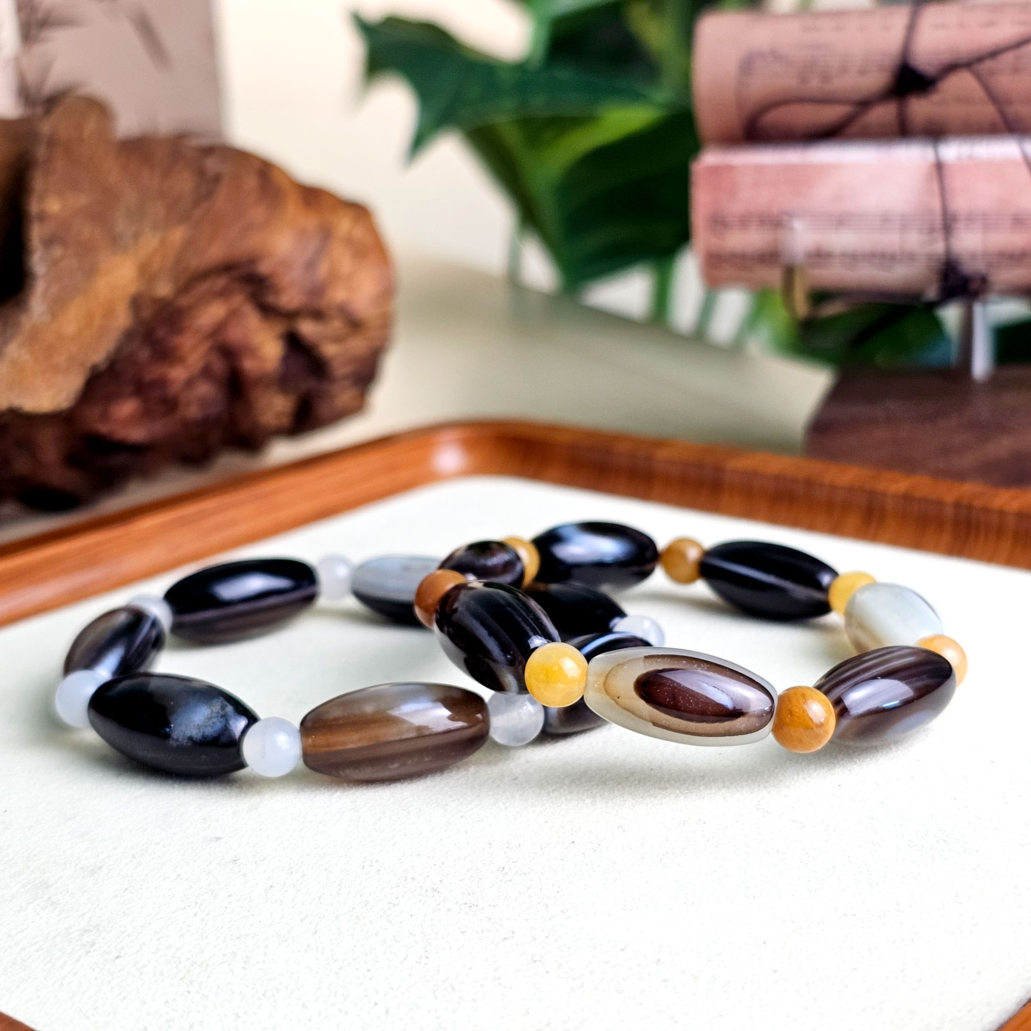 18 Mar - Agate Bracelet