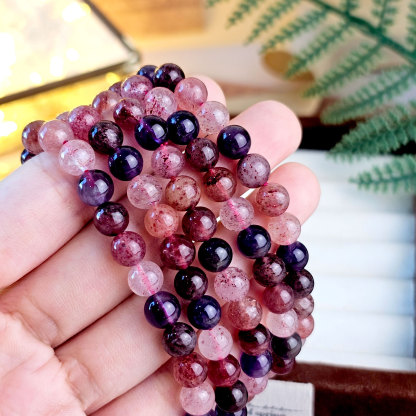 23 Mar - Strawberry Super Seven Bracelet