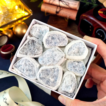 31 Mar - Blue Calcite Mineral Box
