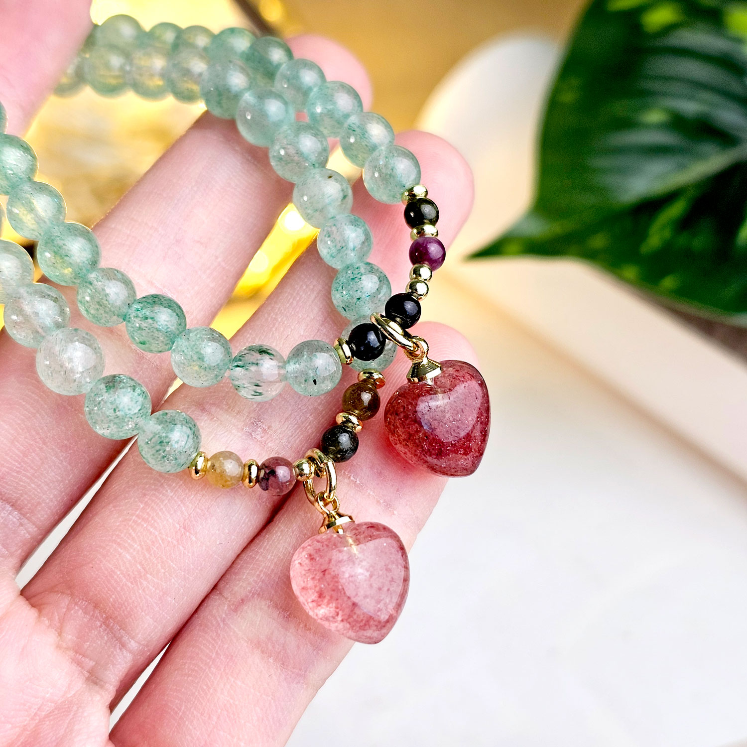 3 Apr - Green Strawberry Stone DIY Bracelet
