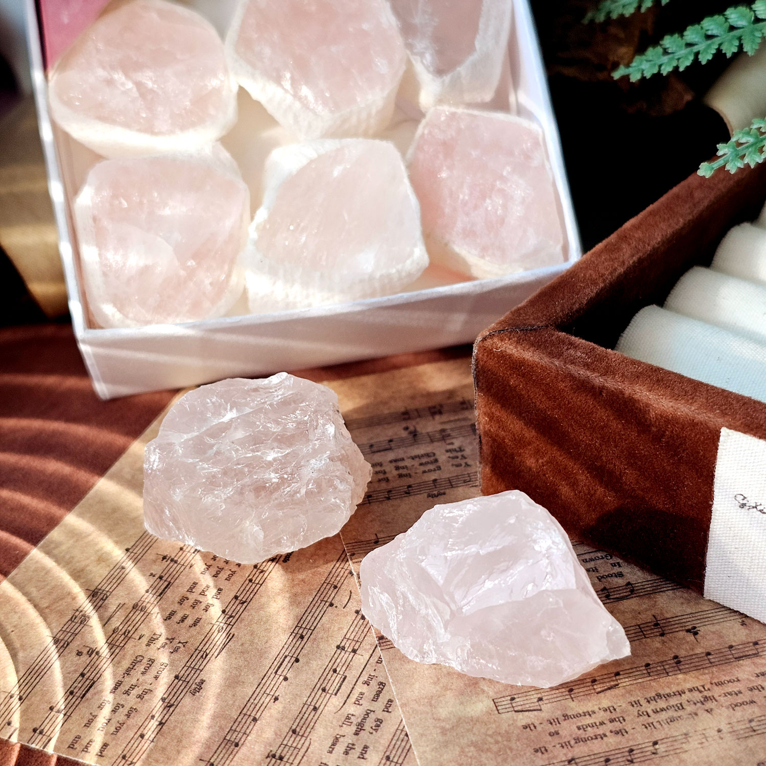 20 Apr - Rose Quartz Raw Stone Box