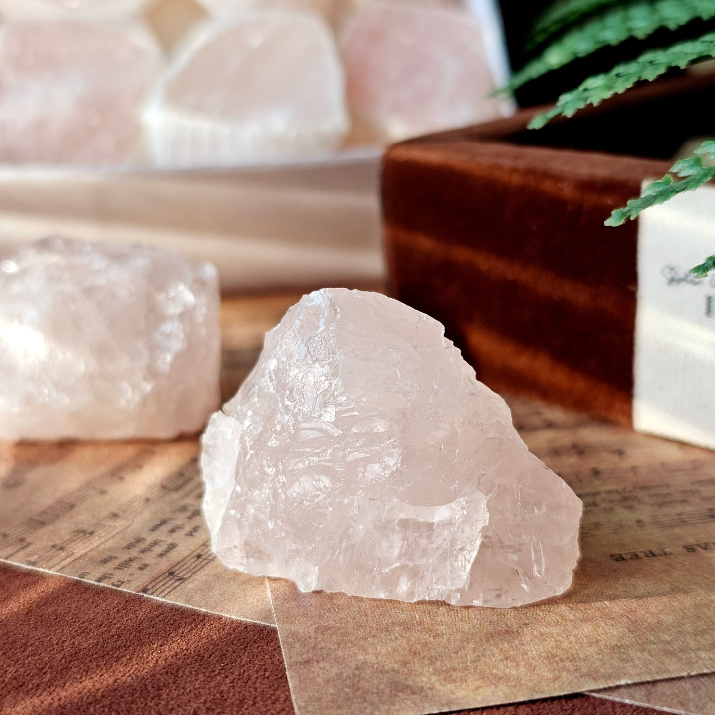 20 Apr - Rose Quartz Raw Stone Box