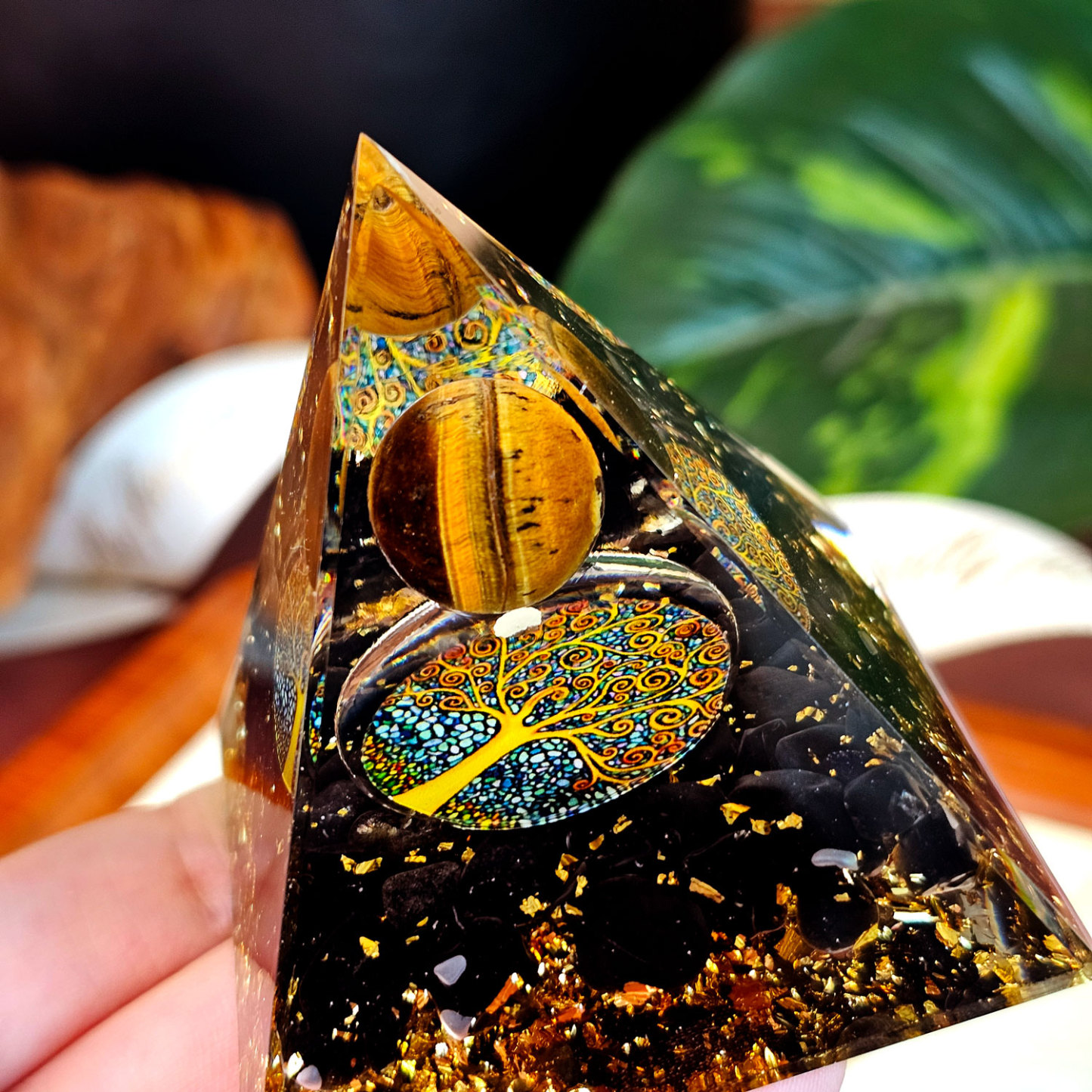 22 Apr - Pyramid Deco