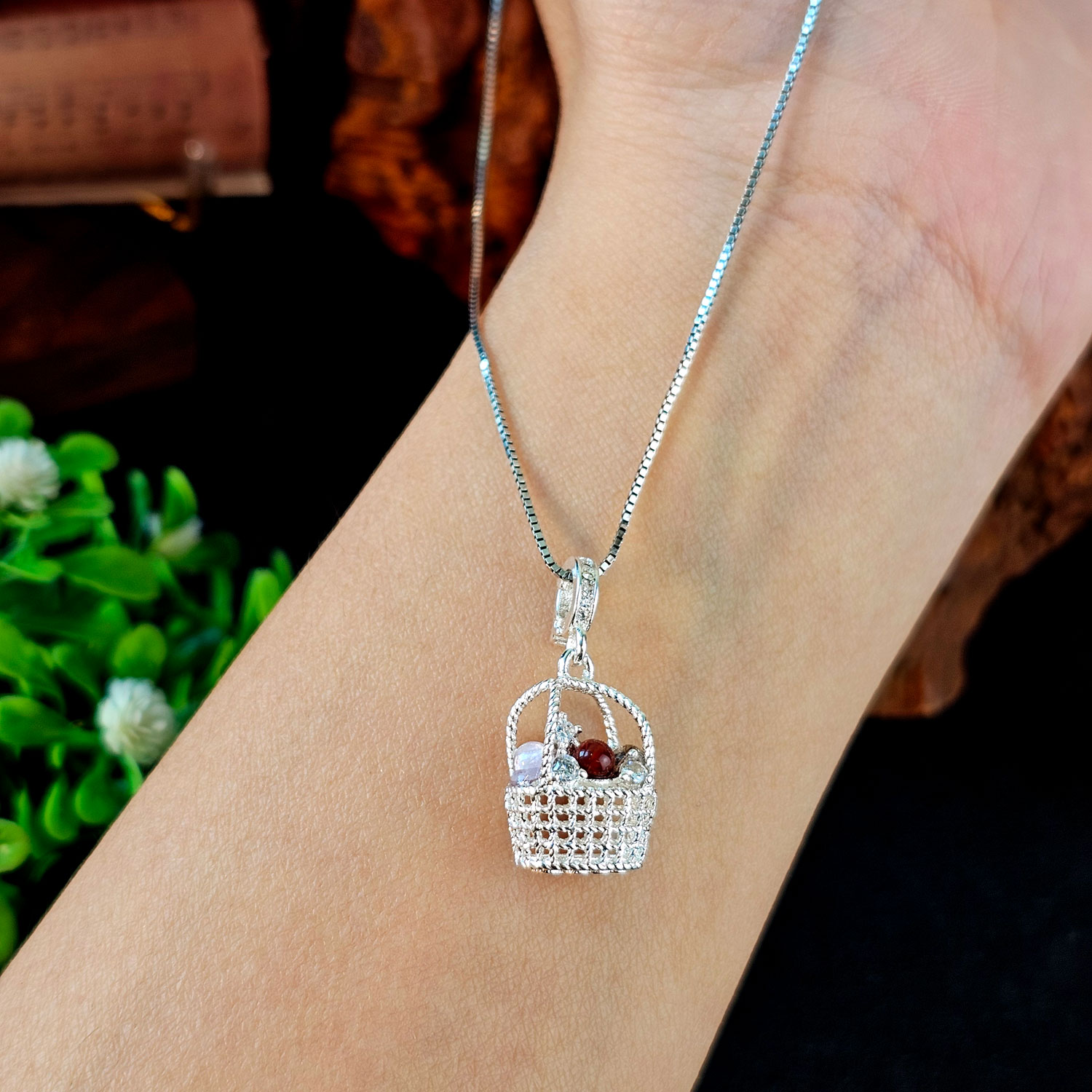 20 Apr - Crystal Basket Charm