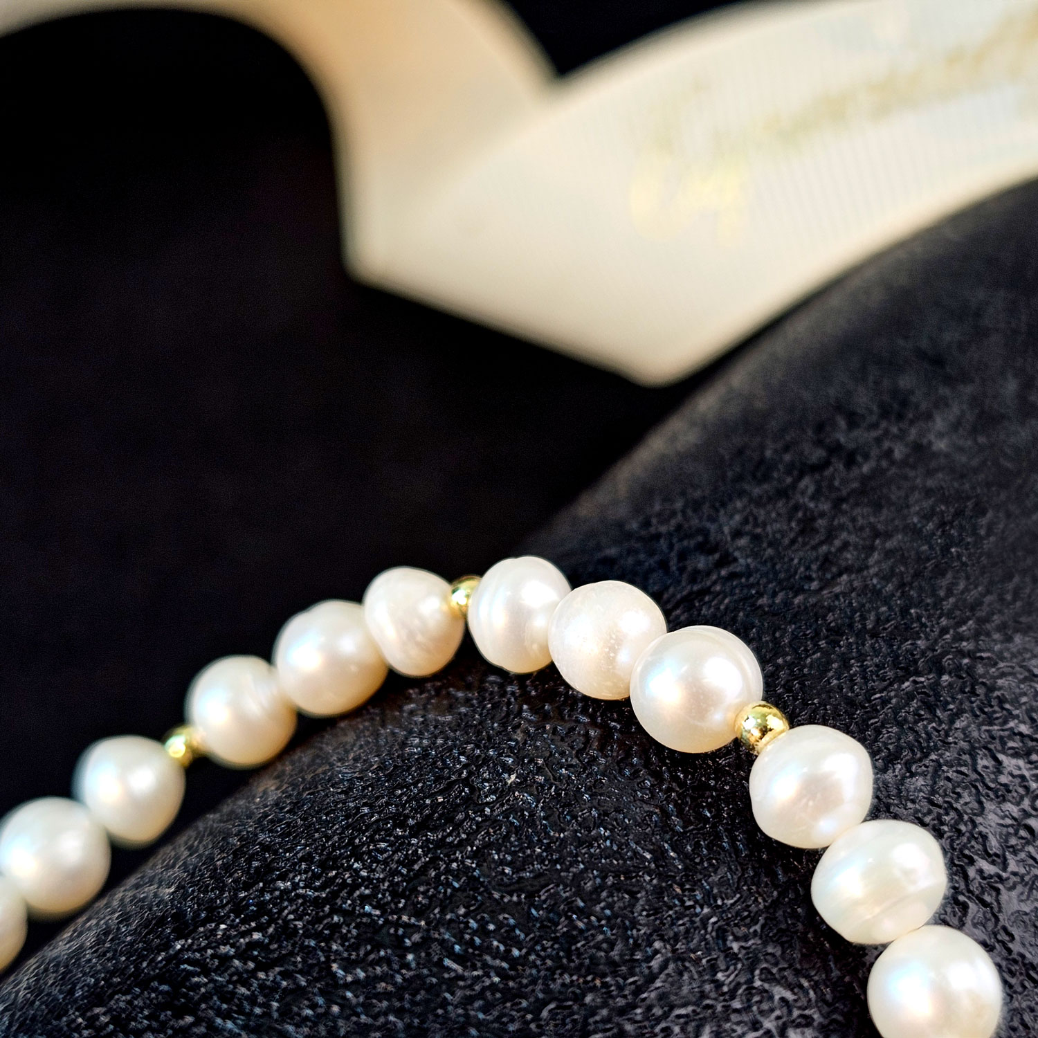 21 Apr - Pearl Bracelet