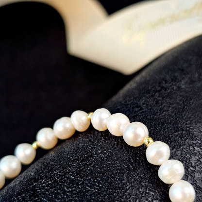 21 Apr - Pearl Bracelet
