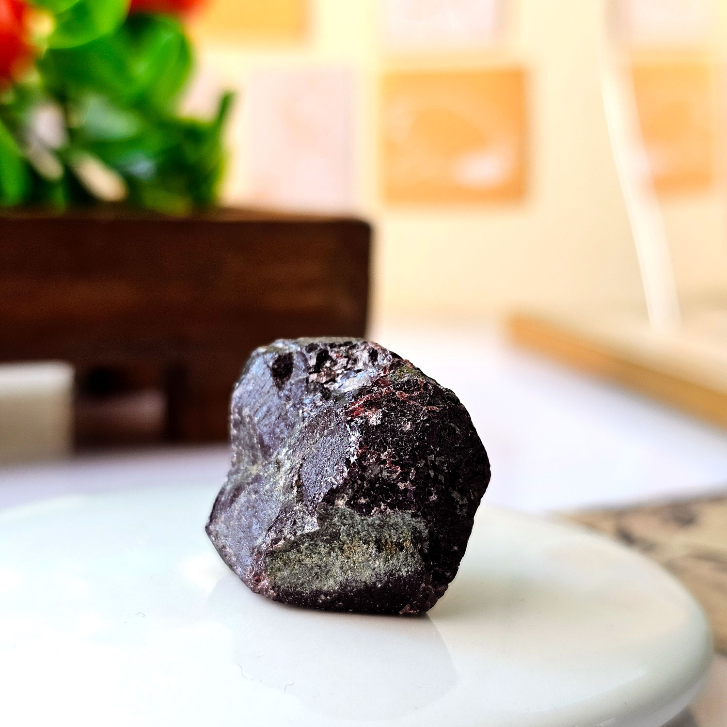 29 Apr - Red Garnet Raw Stone