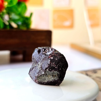 29 Apr - Red Garnet Raw Stone