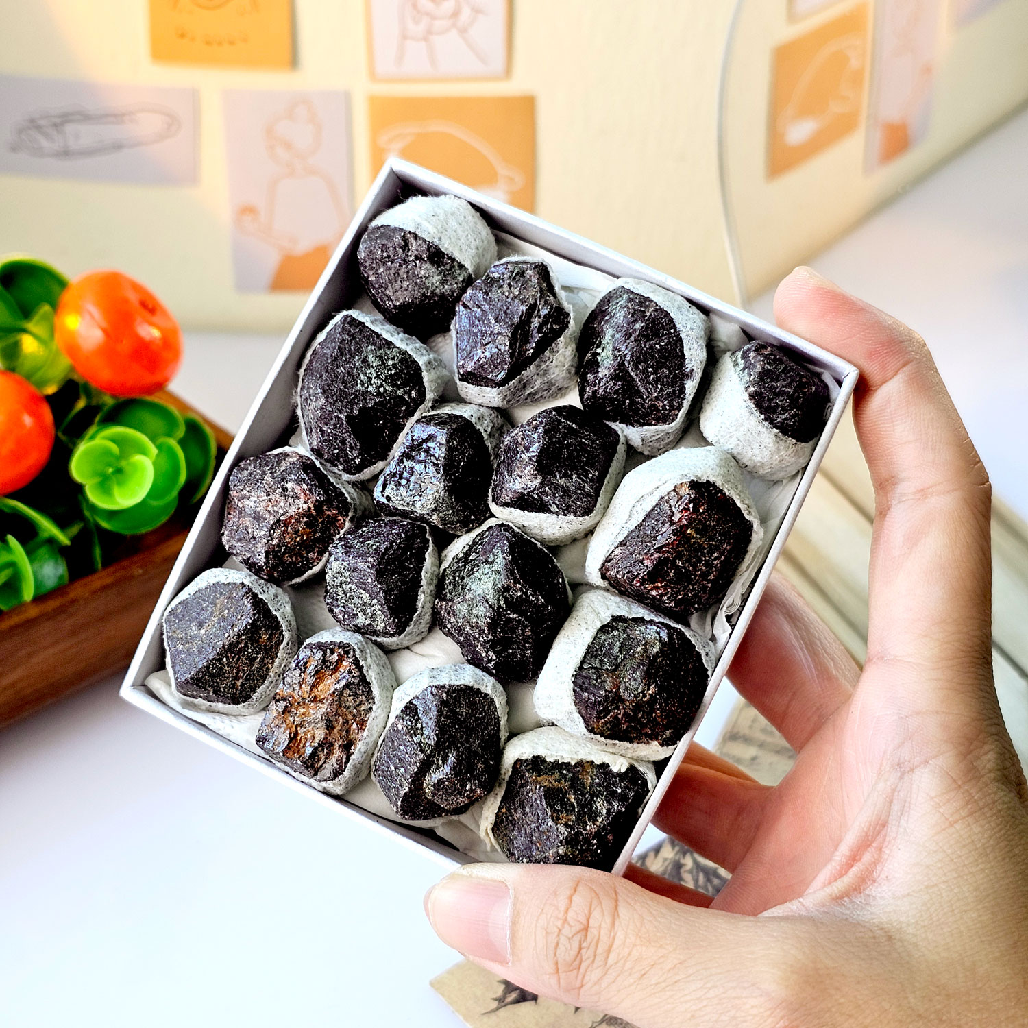 29 Apr - Red Garnet Raw Stone