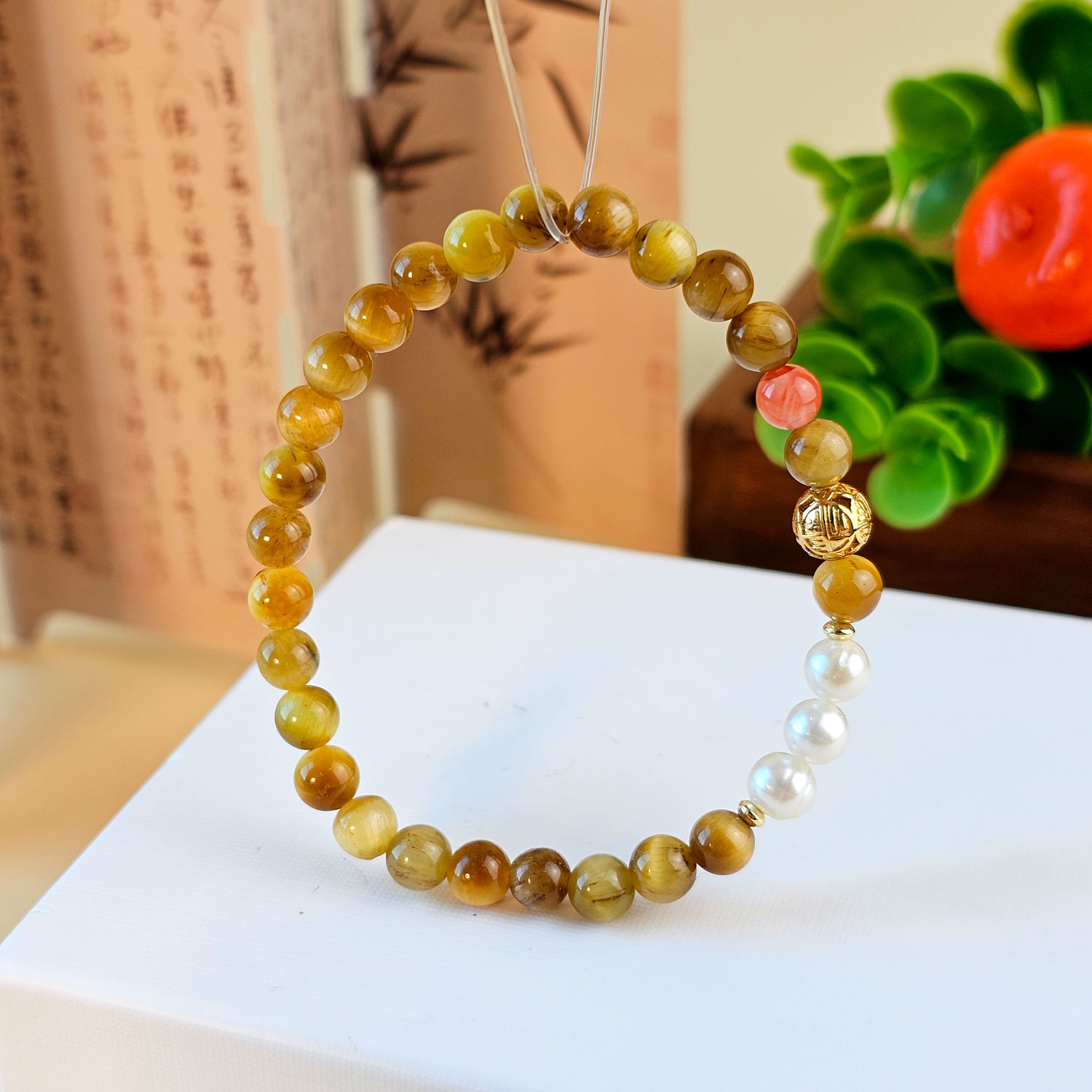 7 May - Tiger Eye with Pearl