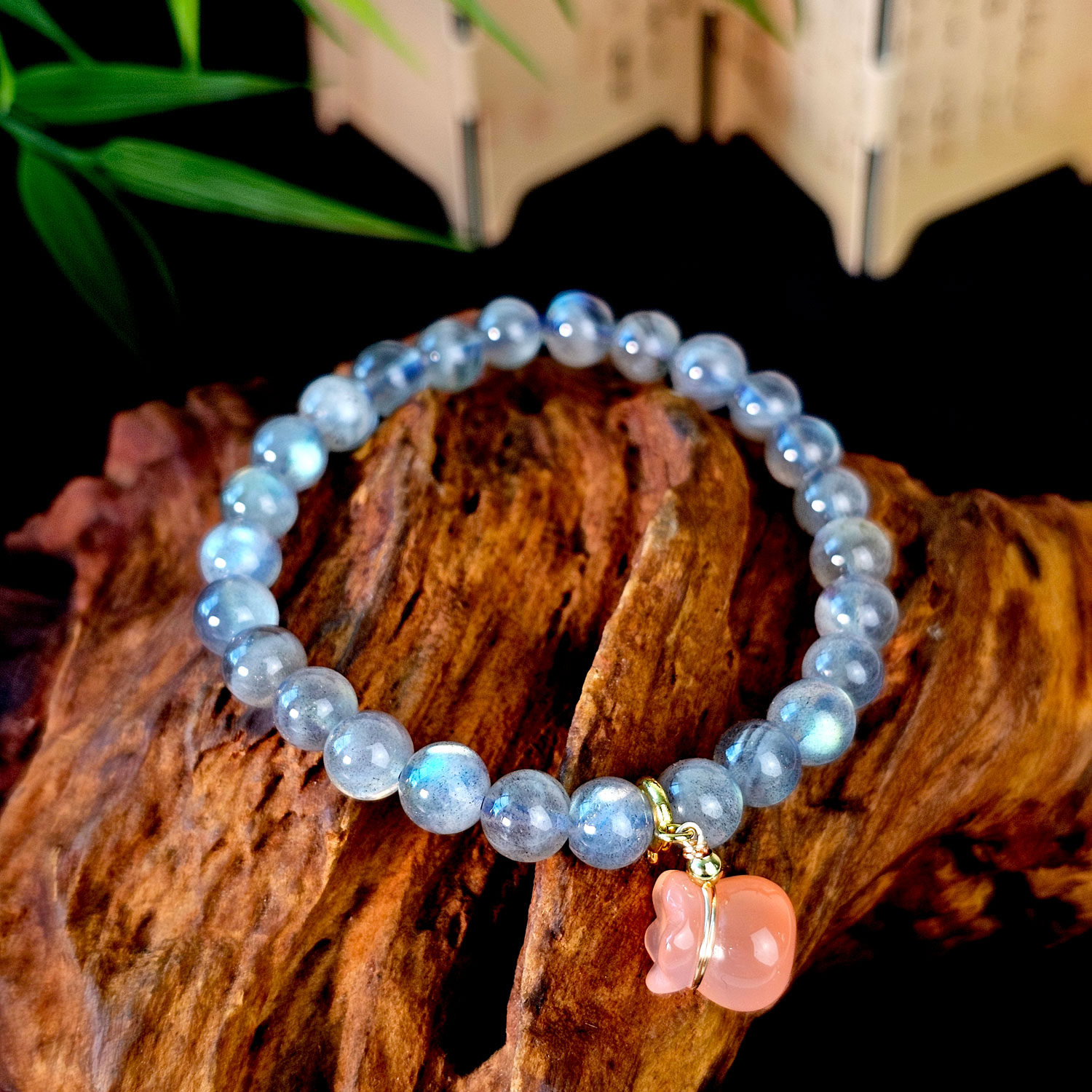 18 May - Labradorite with Money Bag Bracelet
