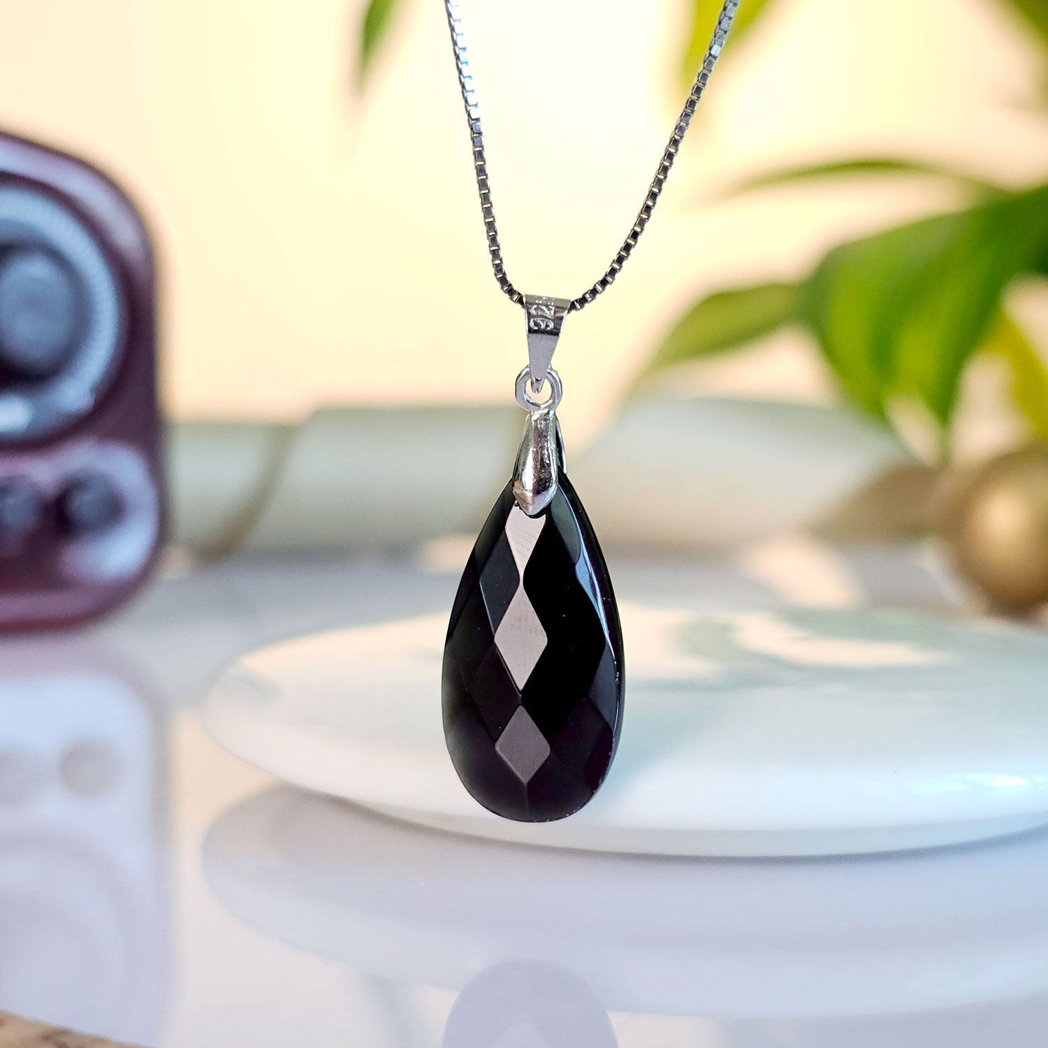 25 May - Cutting Pendant