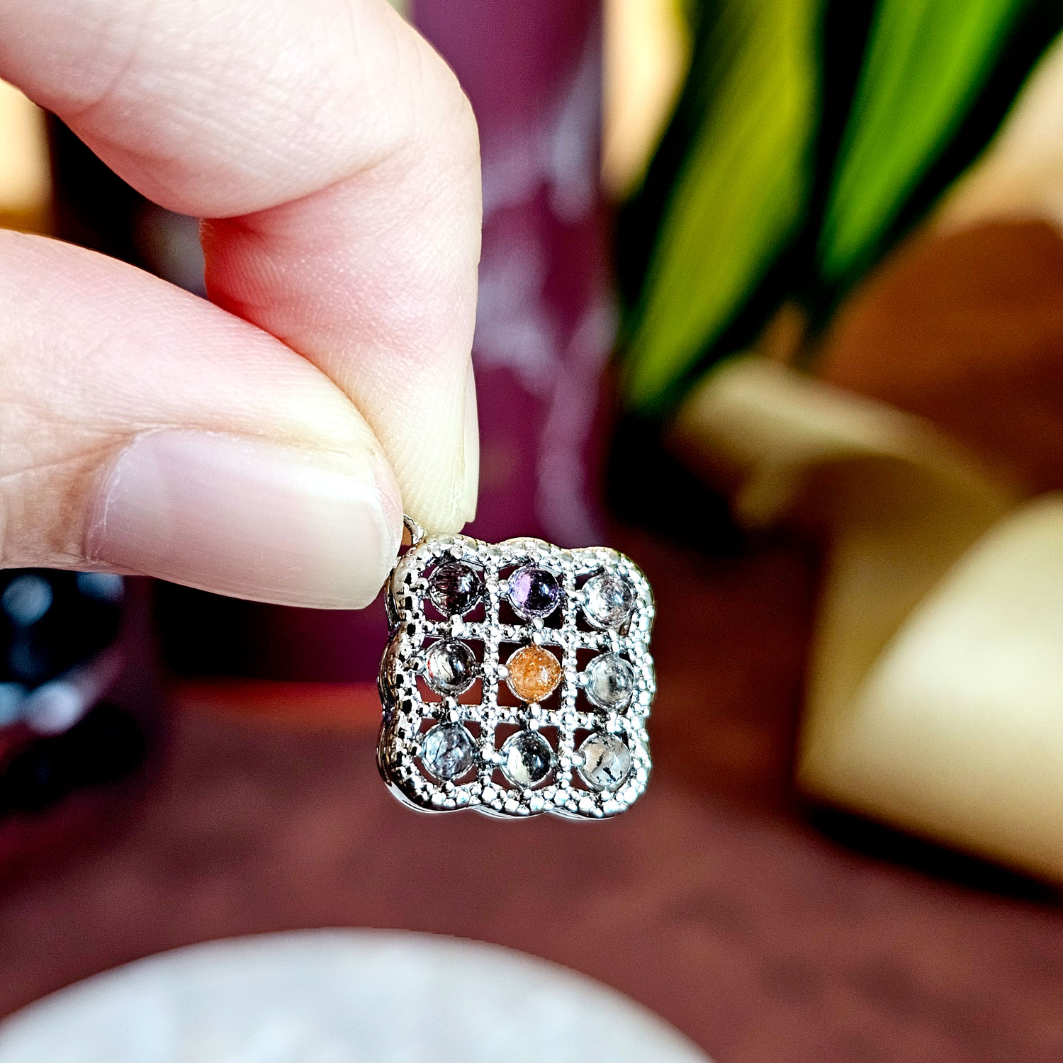 11 Jun - Super Seven Pendant