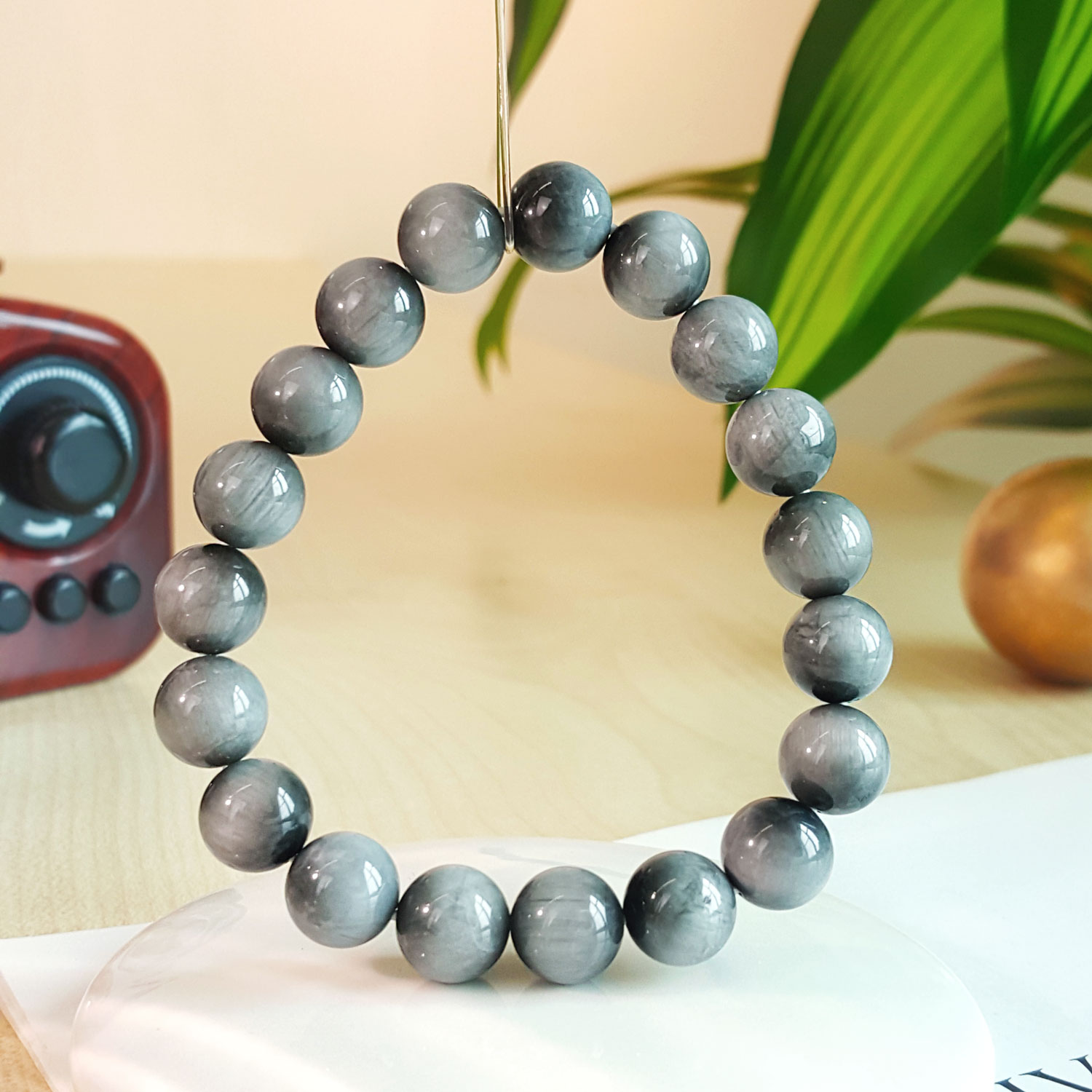 5 Aug - Eagle Eye Bracelet