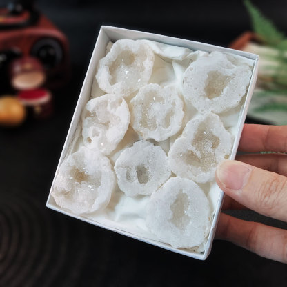 3 Sep - White Agate Raw Mineral Collection Box (S)