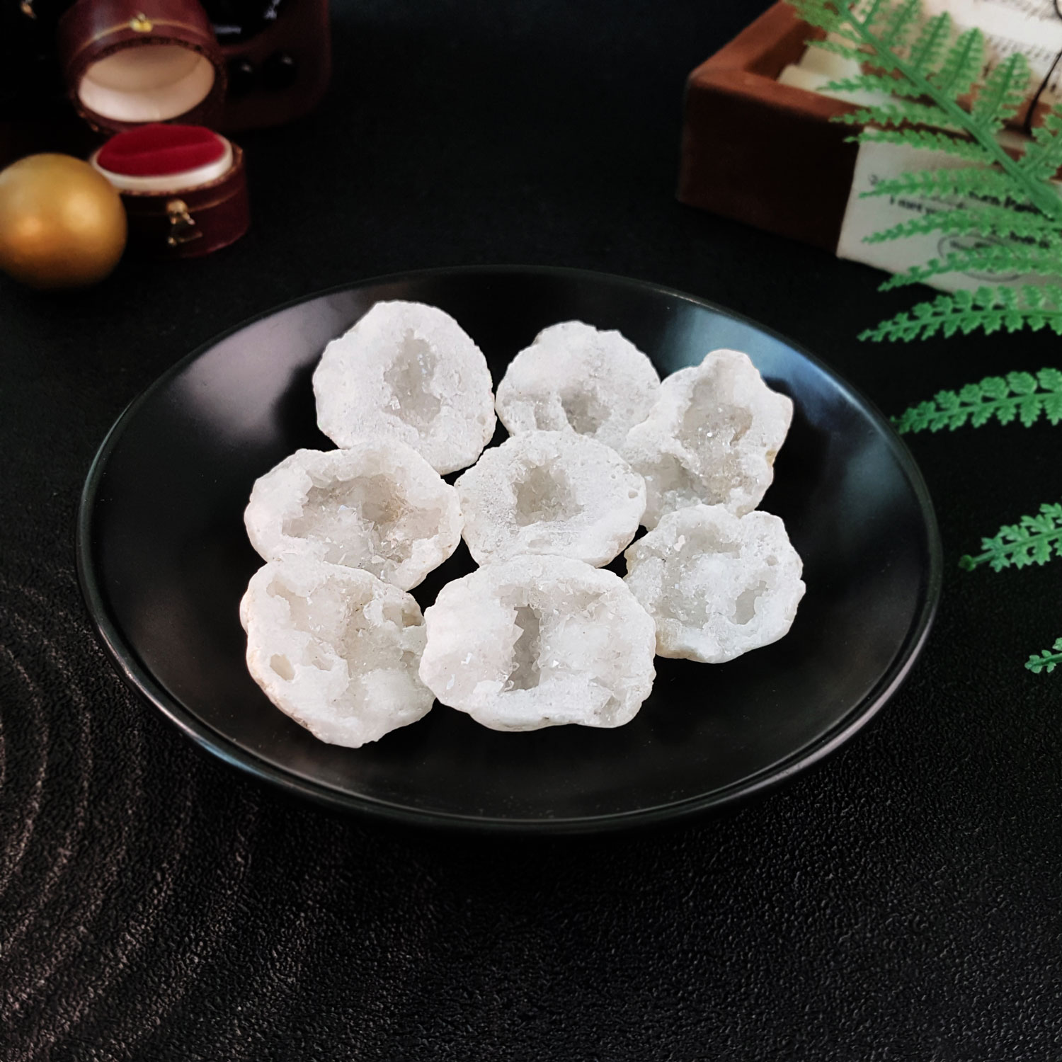 3 Sep - White Agate Raw Mineral Collection Box (S)
