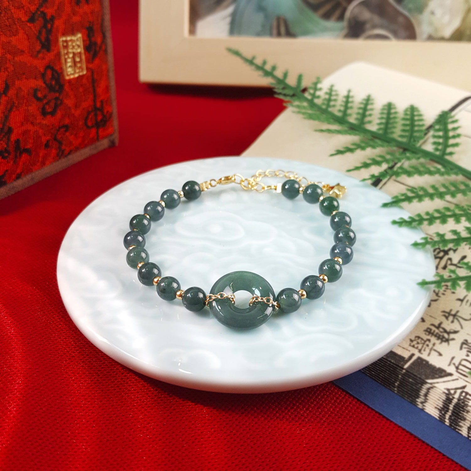 11 Aug - Jadeite And Peace Buckle Design With Hook Bracelet
