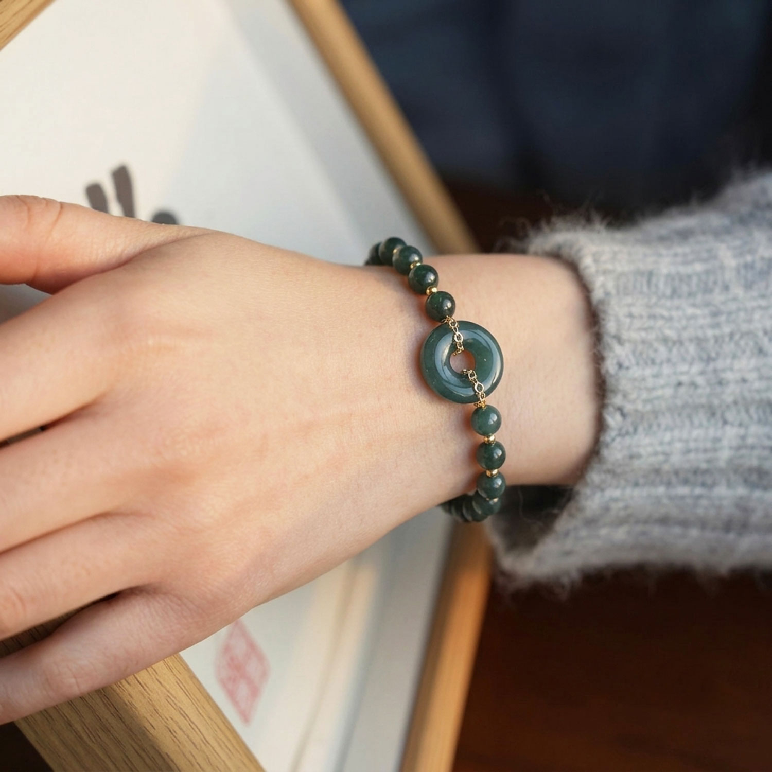 11 Aug - Jadeite And Peace Buckle Design With Hook Bracelet