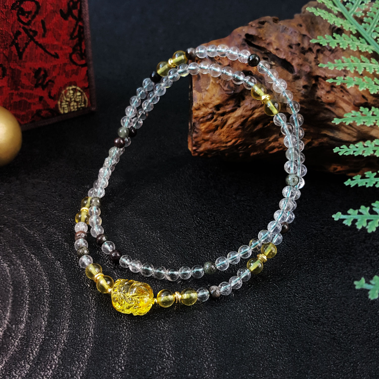 20 Aug - Phantom With Amber Pi Xiu Design Long Bracelet