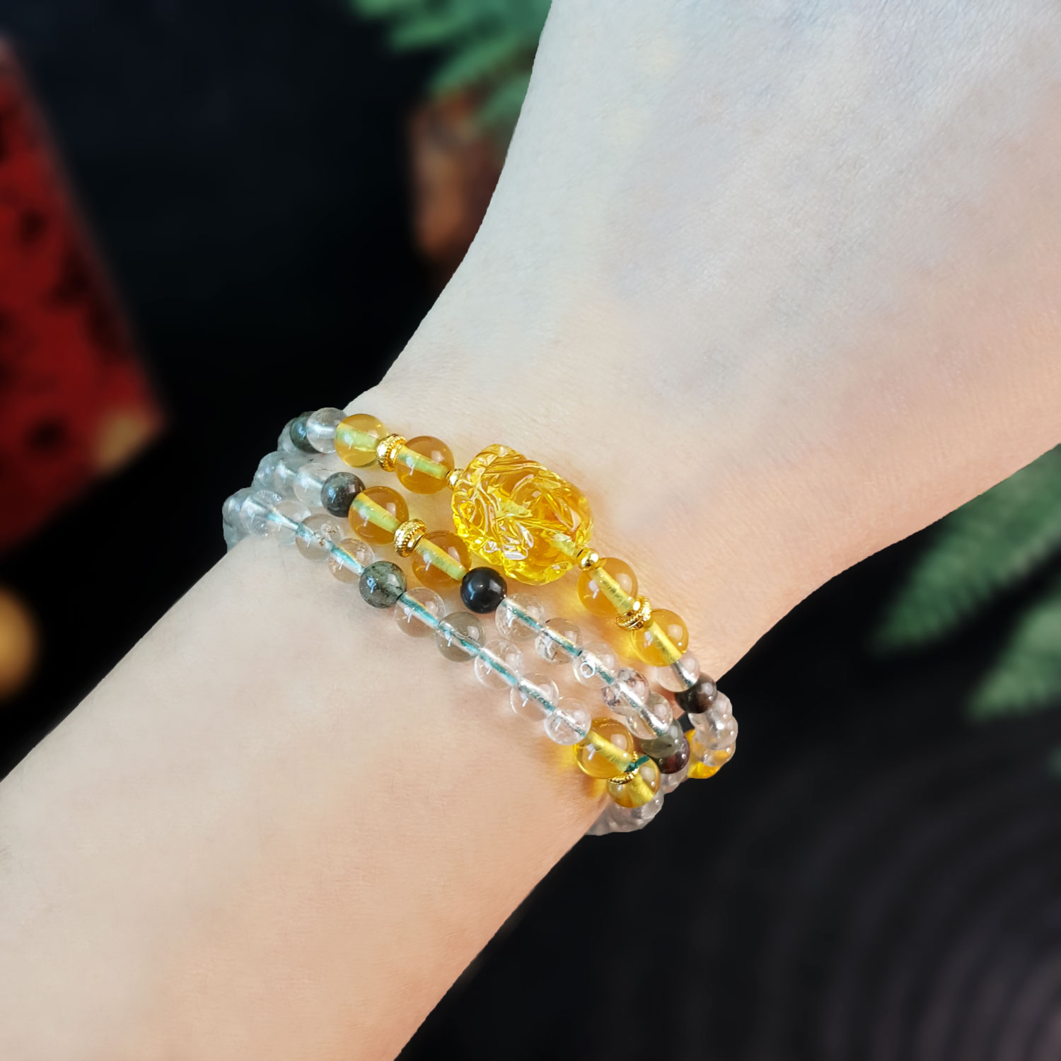 20 Aug - Phantom With Amber Pi Xiu Design Long Bracelet