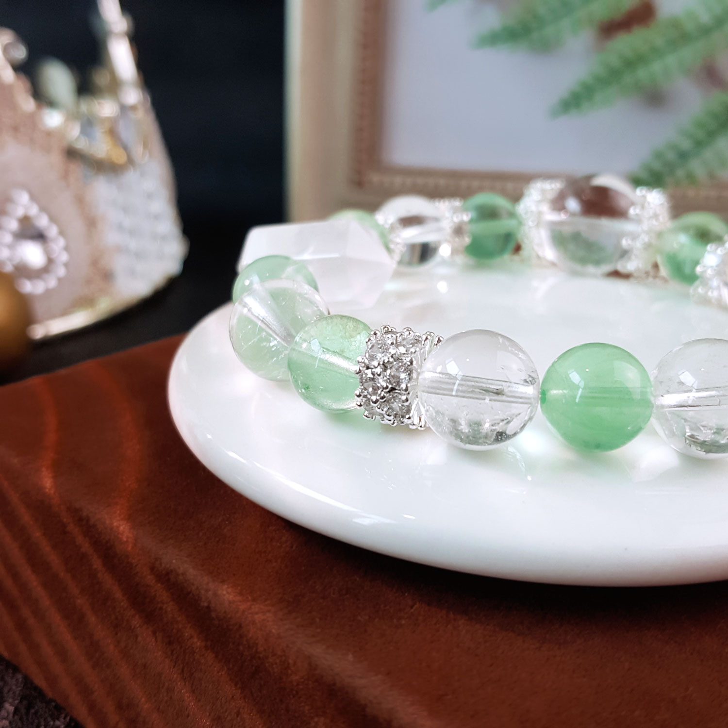 17 Aug - 10mm Green Fluorite And Clear Quartz Design Bracelet