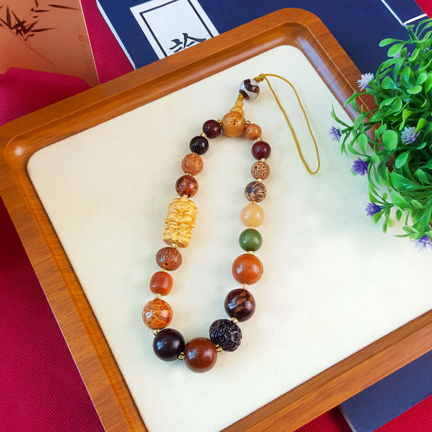 4 Aug - Eighteen Seed Bodhi with Jambhala Design Phone Hanger